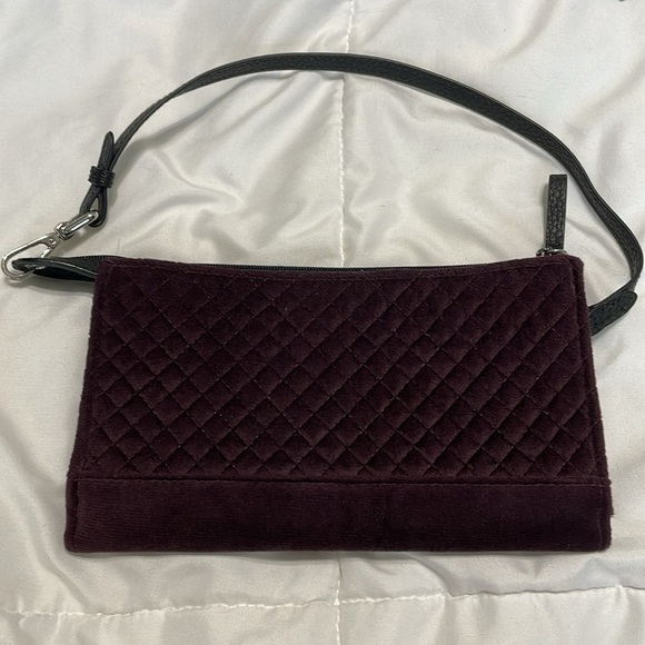Vera Bradley NWT Iconic RFID Slim Wristlet Velvet Quilt Texture BlackBerry Wine - Picture 3 of 8